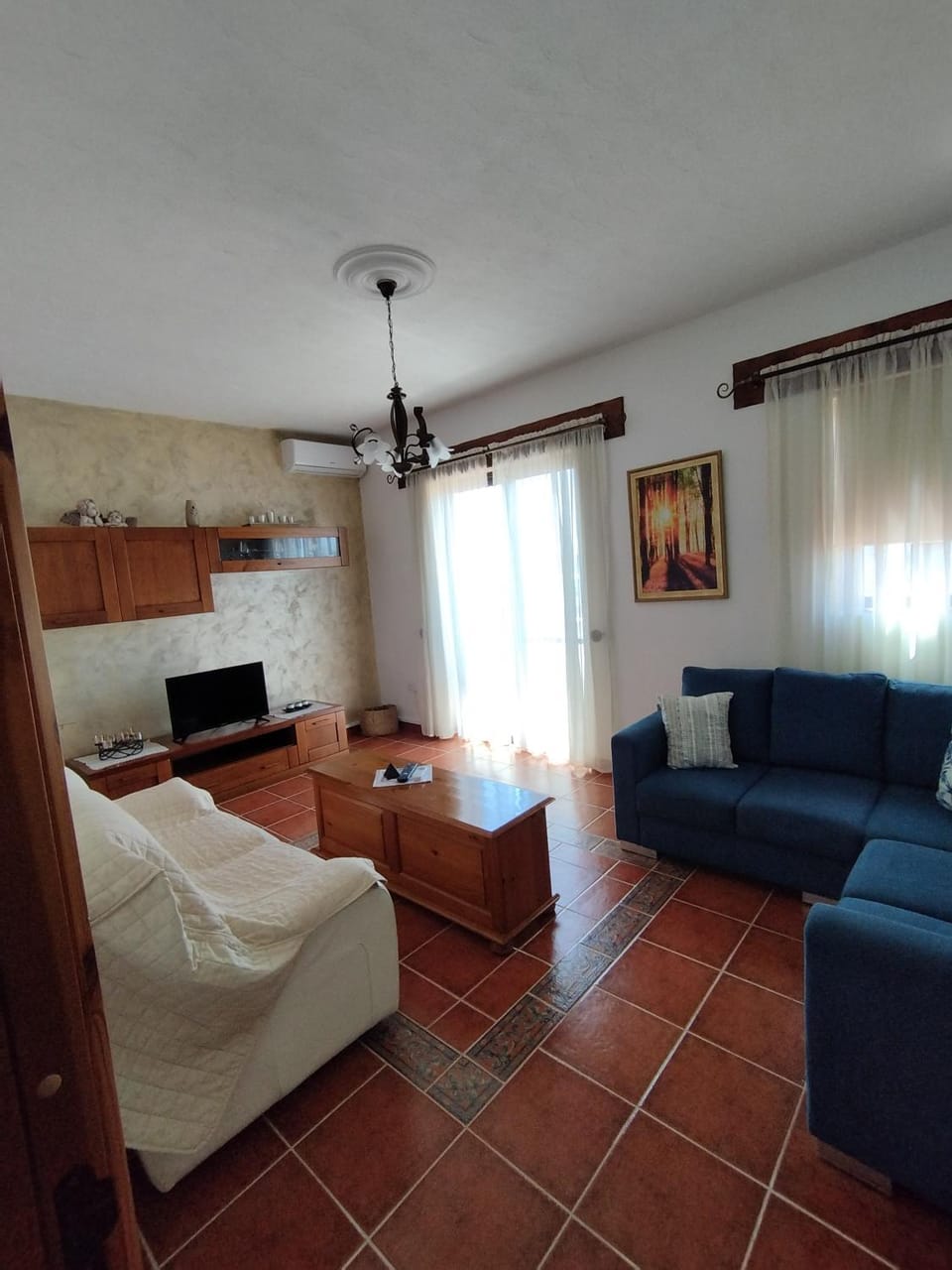 Living room, Photo of the whole room, Seating area, Evening entertainment