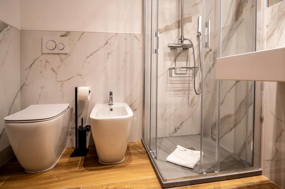 Shower, Toilet, Bathroom, bidet