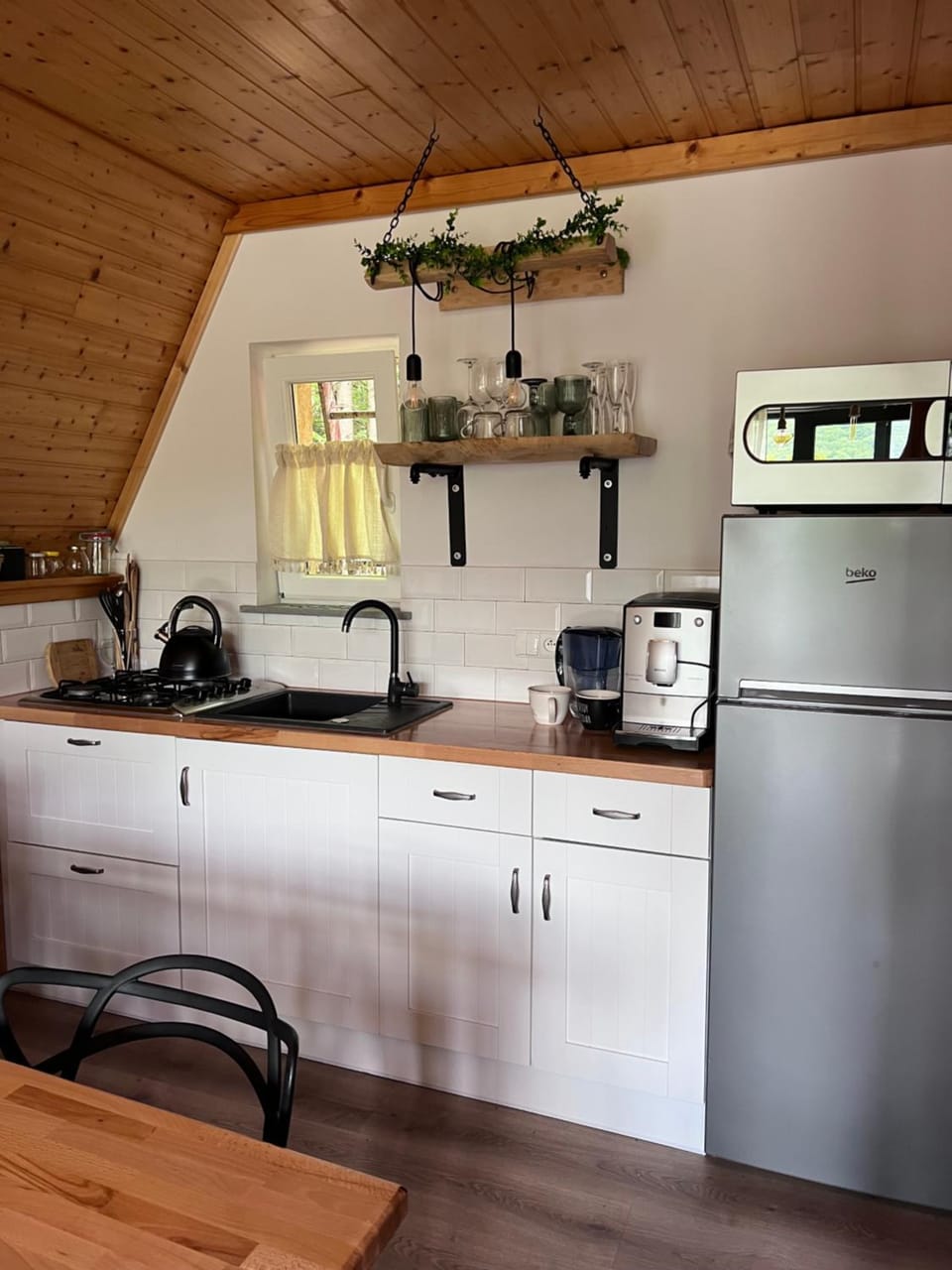 Kitchen or kitchenette, stove