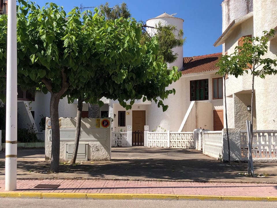 Property building, Parking