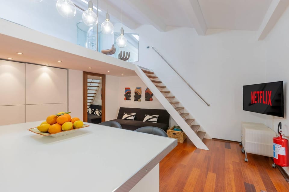 Open Space with Air Conditioning and Patio Privato Apartment in Alghero