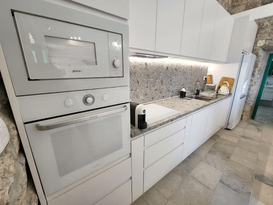 Boka Fig Village Rustic luxury with a view & pool Villa in Dubrovnik-Neretva County