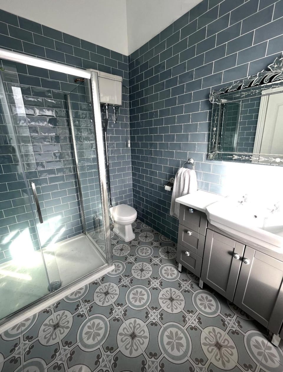 Shower, Toilet, Bathroom