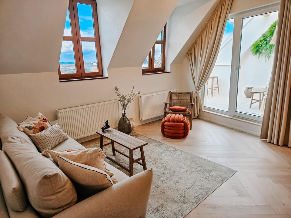 NEW Design Top-Class Suite next to the Castle-Free Parking-Terrace Apartment in Bratislava