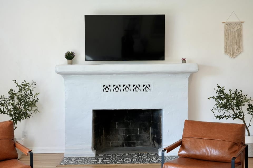 Monthier The Grove OA7T4H55 House in West Hollywood