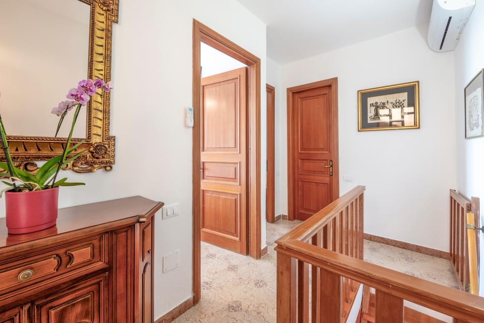 air conditioner, air conditioner