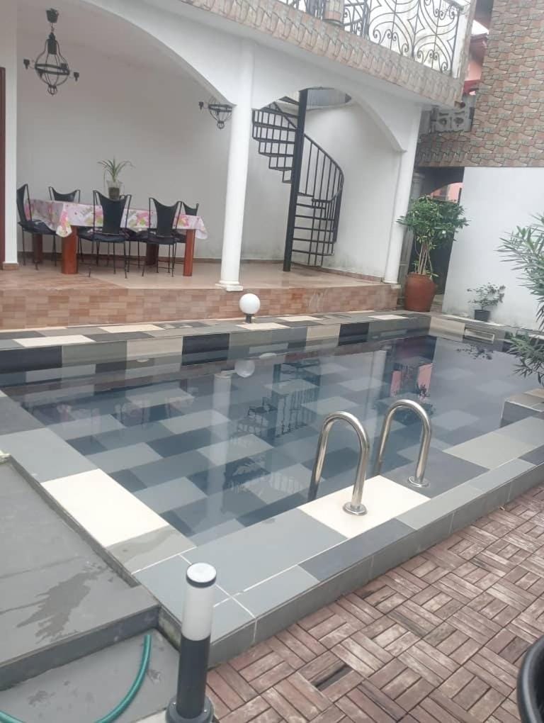 Swimming pool