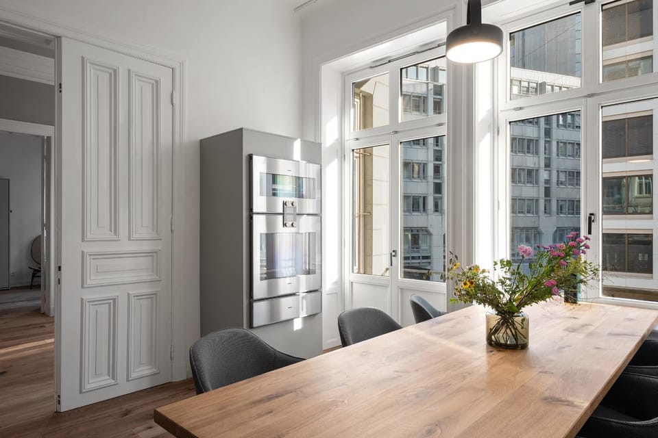 Seating area, Dining area