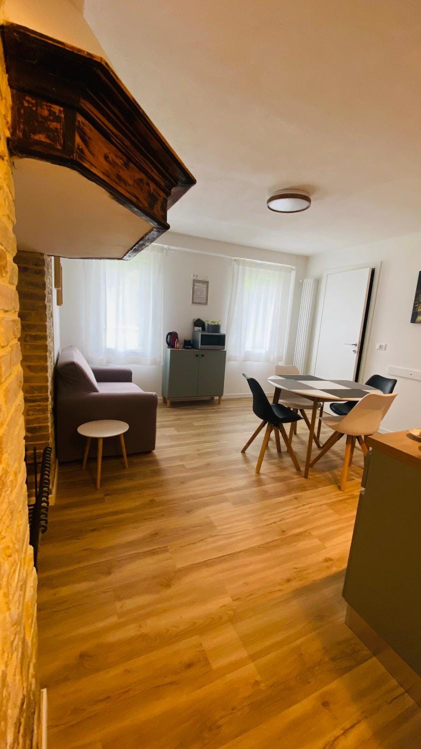 Living room, Dining area