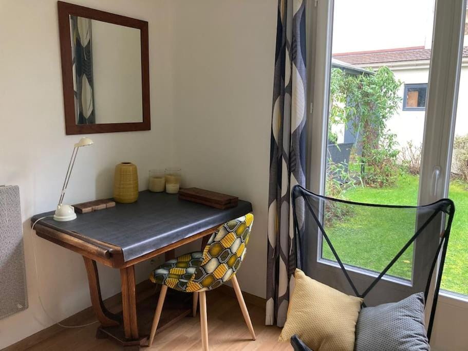 Chambre indépendante dans jardin Apartment in Île-de-France