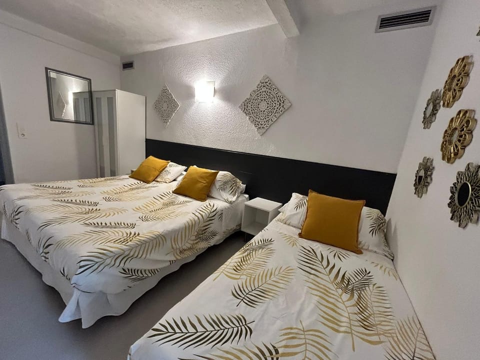 Hostal Berlin Bed and Breakfast in Marbella