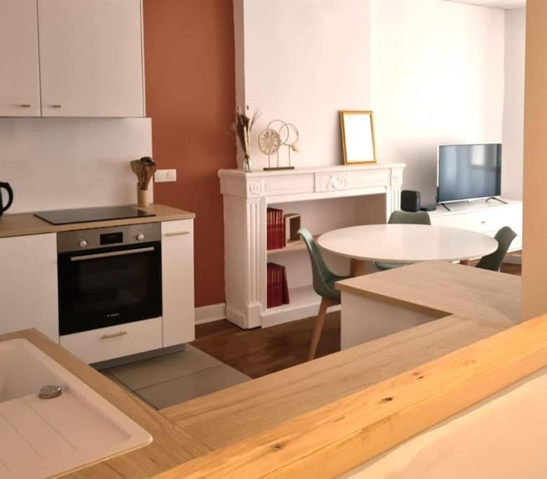 Joli appartement en centre-ville Apartment in Bourgogne-Franche-Comté
