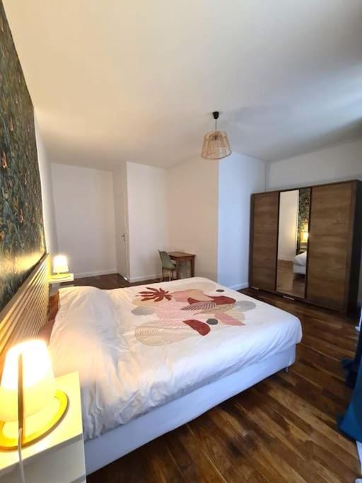 Joli appartement en centre-ville Apartment in Bourgogne-Franche-Comté