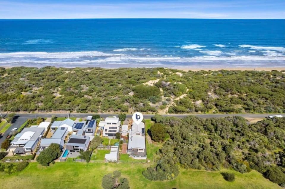 Bird's eye view, Sea view