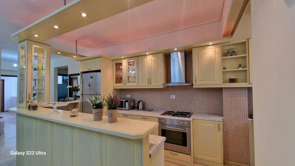 Lungo Mare Suite Apartment in Vlorë