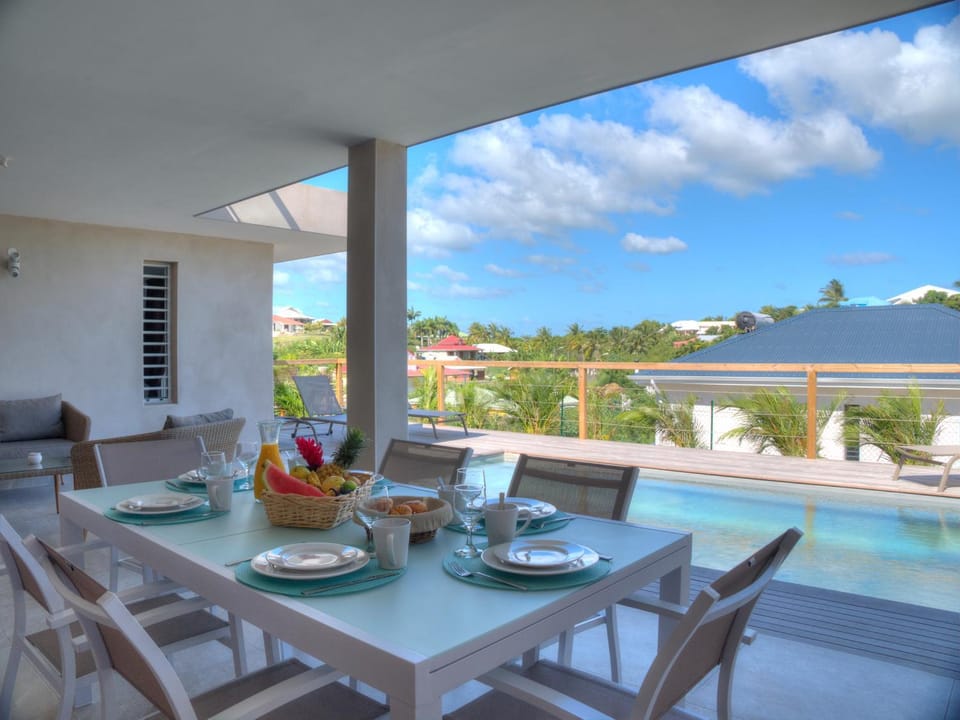 View (from property/room), Balcony/Terrace, Dining area, Pool view, Swimming pool
