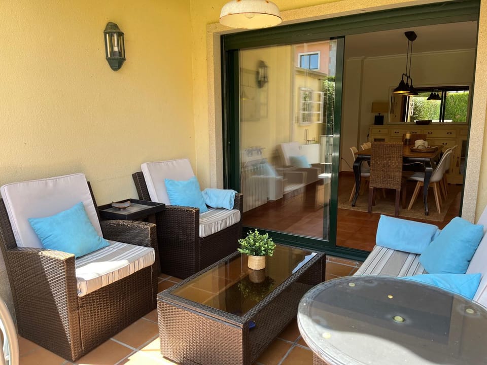 Garden, Seating area