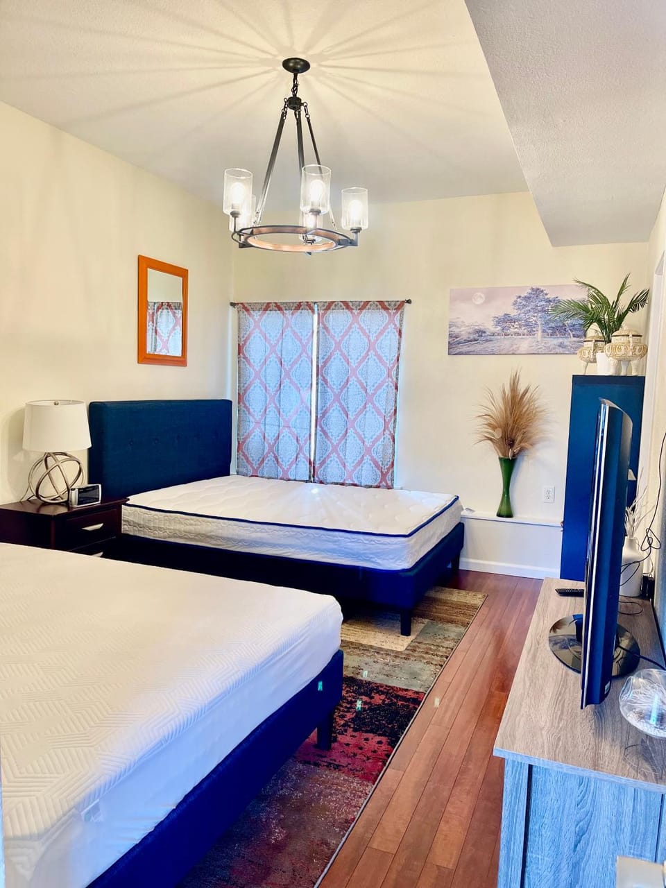 Luxury House near China and Ocean Beach House in Sea Cliff