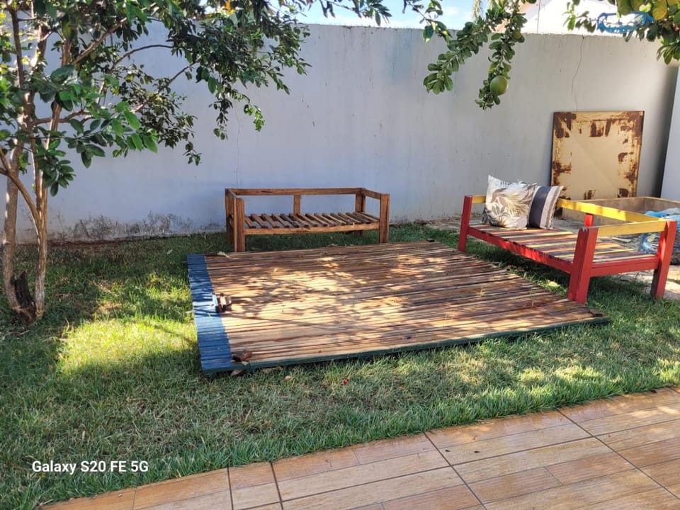 Day, Garden, Seating area, Garden view