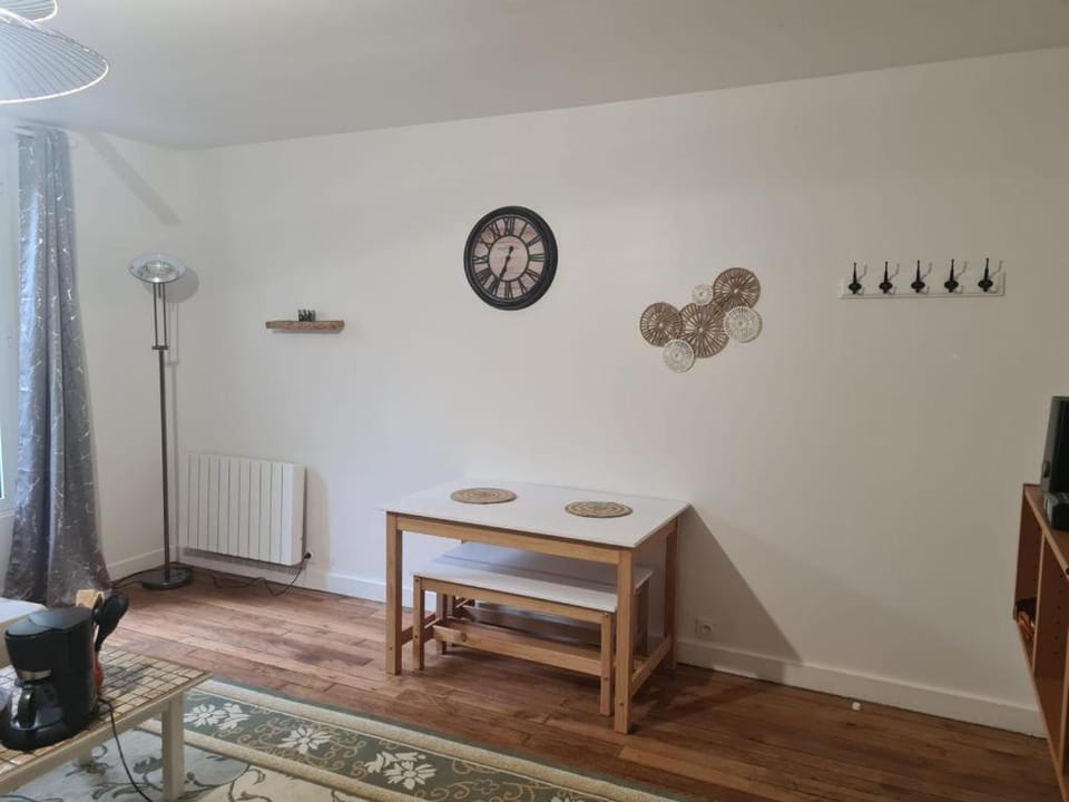Appartement saint ouen 45M2 Apartment in Île-de-France