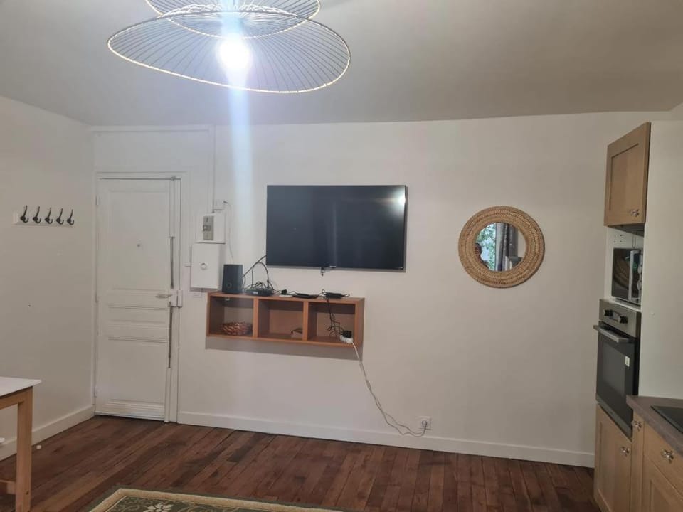 Appartement saint ouen 45M2 Apartment in Île-de-France