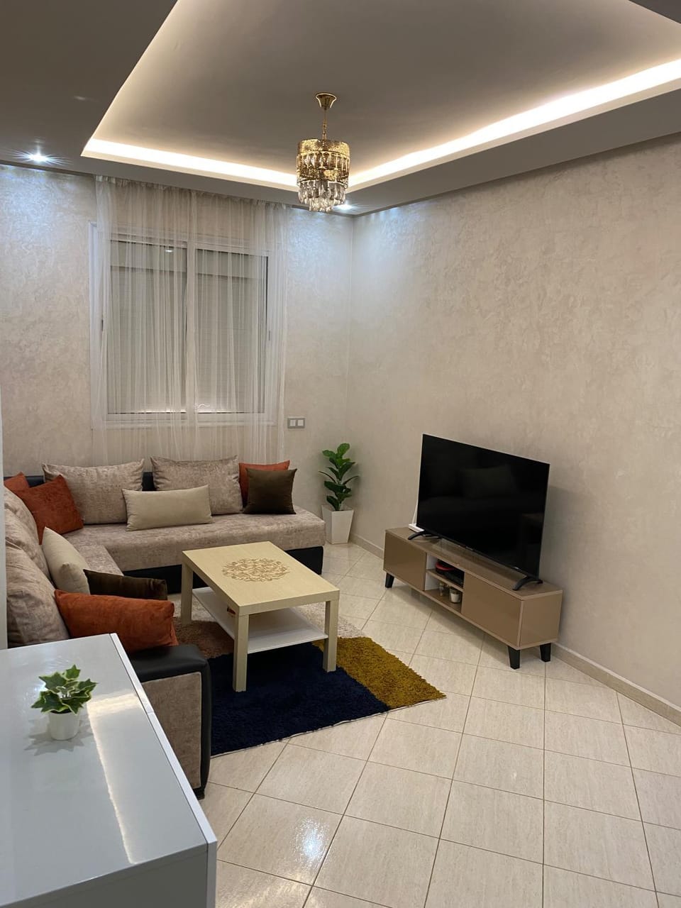 Communal lounge/ TV room, TV and multimedia, Living room, Seating area, Evening entertainment