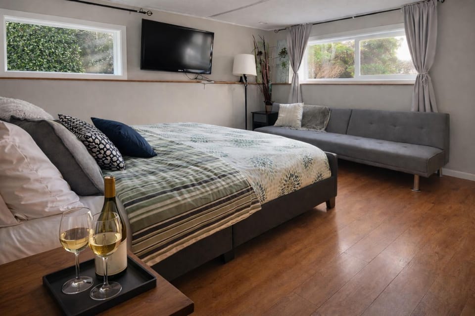 Brookside Falls Bed and Breakfast in Nanaimo