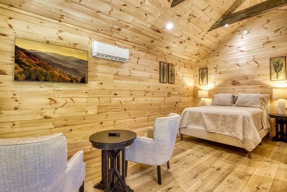 Stary Night - Pickleball Court, Creek, WIFI, Mountain Views, Starting at 50 House in Cosby