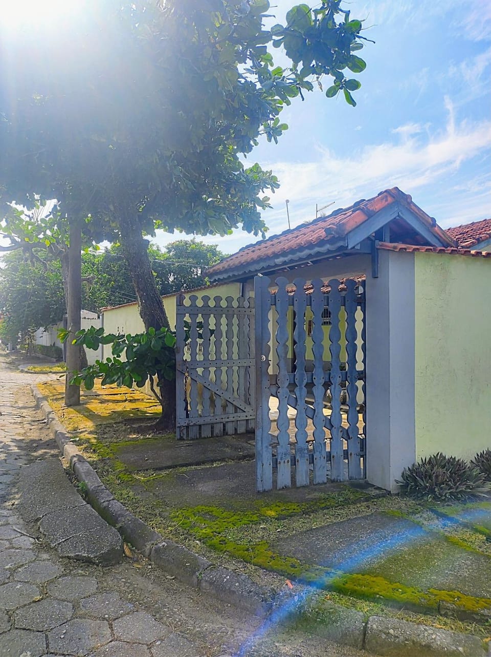 Property building, Day