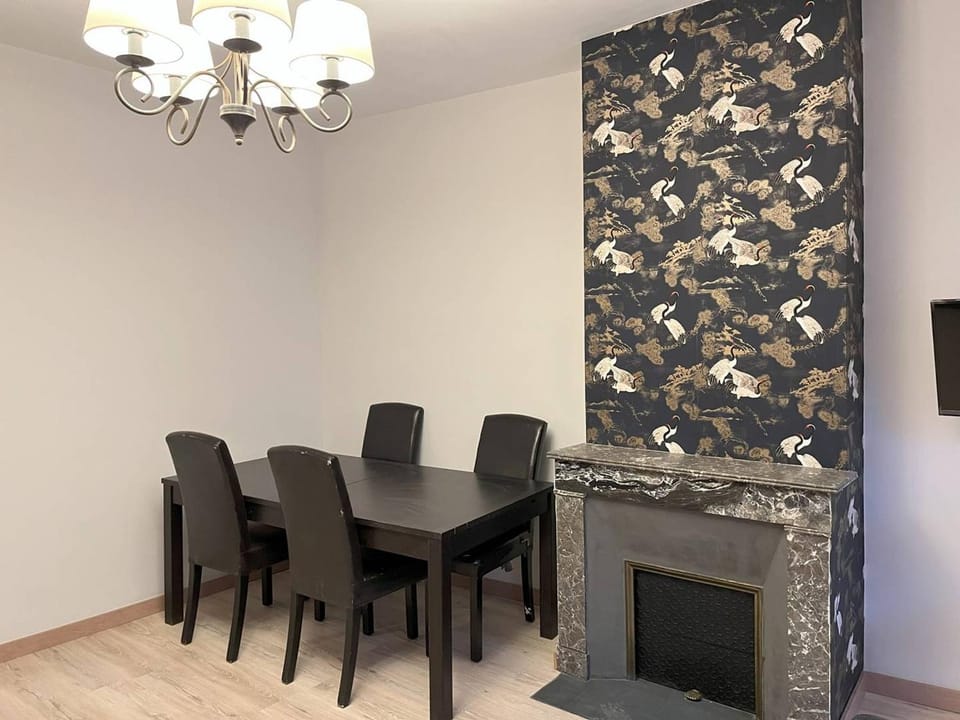 T3 Hyper-Centre Cauterets, 5/7 pers, Parking - FR-1-234-315 Apartment in Cauterets