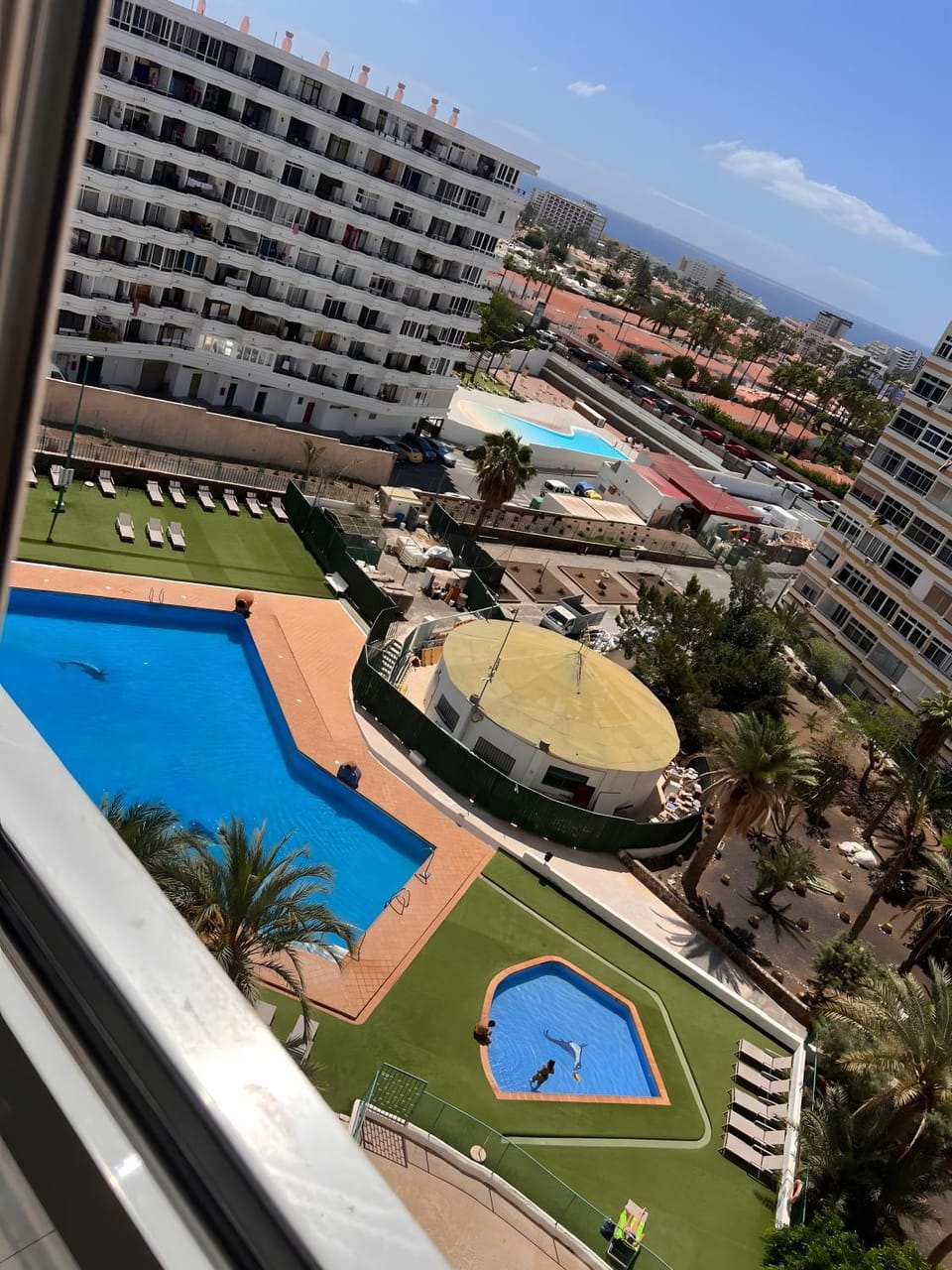 Property building, Swimming pool