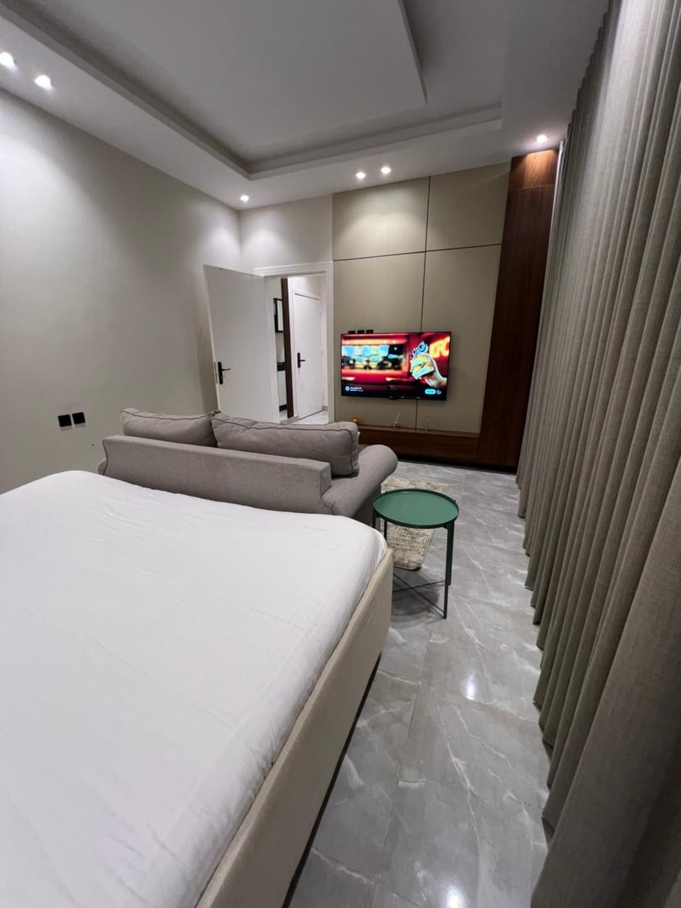 شقة واستديو بتاثيث مودرن Apartment in Riyadh