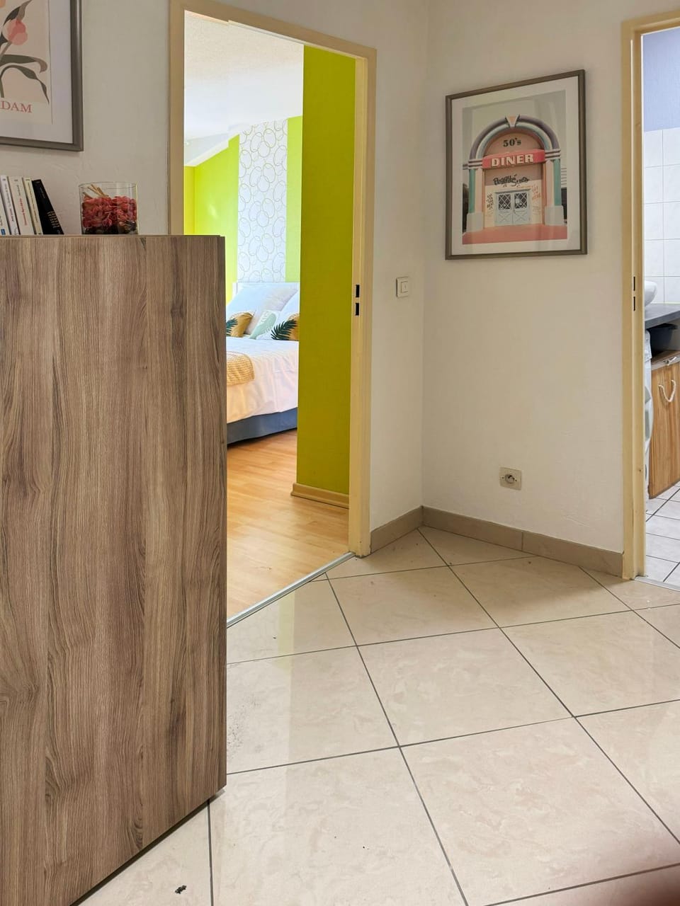 Bedroom, storage, wardrobe