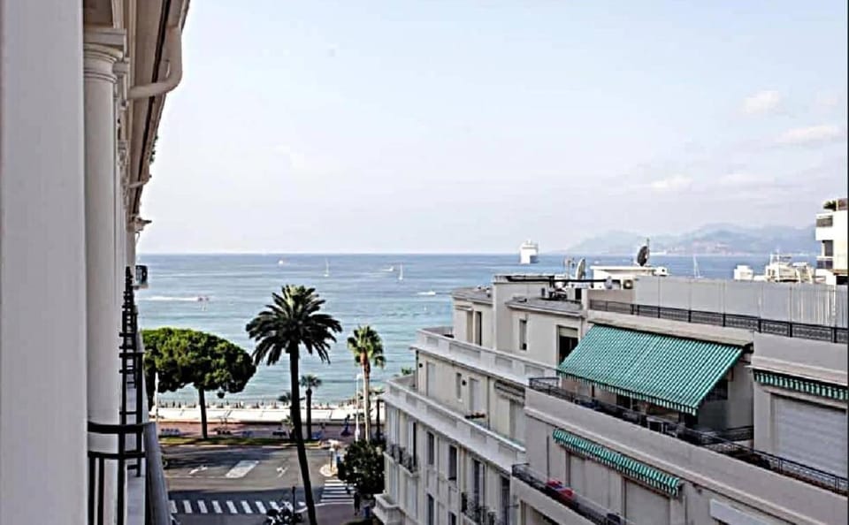 View (from property/room), Balcony/Terrace, Sea view