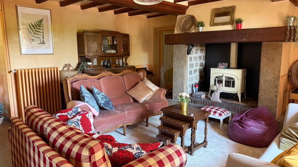 Domaine Les Fontaines House in Normandy