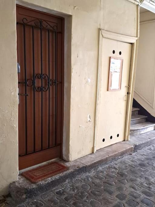 Studette Chabaud Rue Apartment in Reims