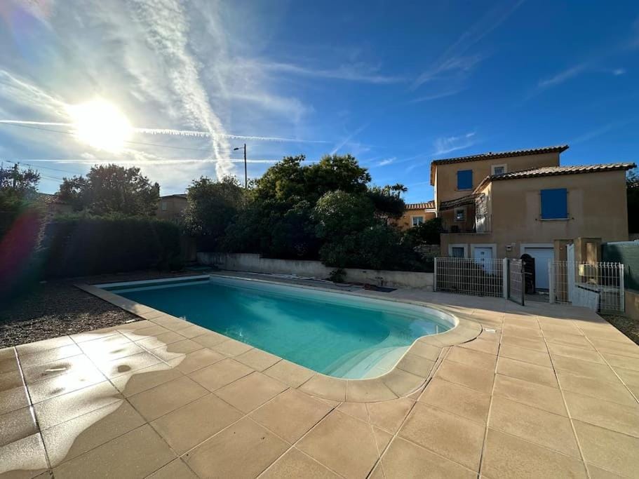 Villa Lantana À Deux Pas de la Mer, Port du Brusc Villa in Six-Fours-les-Plages