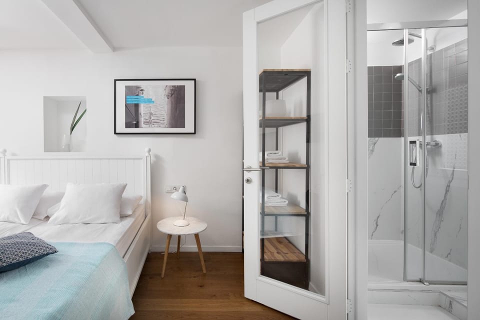 Shower, Bed, Bedroom