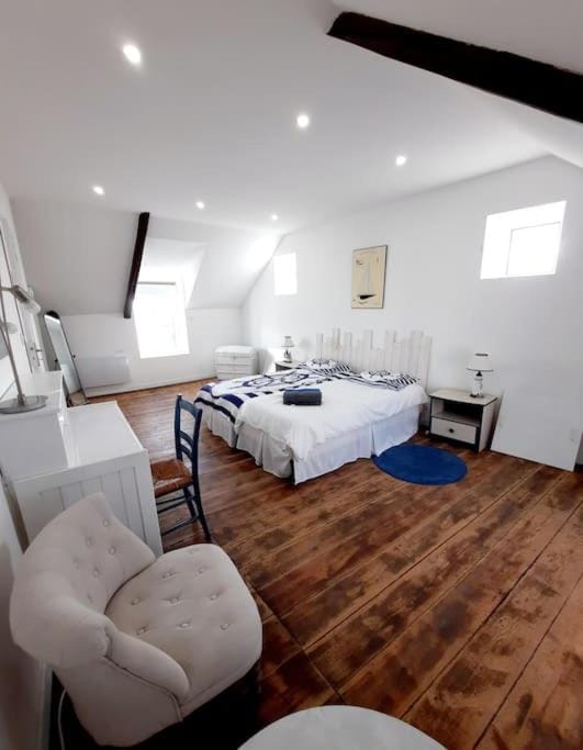 Gîte chambre Matignon 2-4 pers 5 kms mer spa House in Brittany