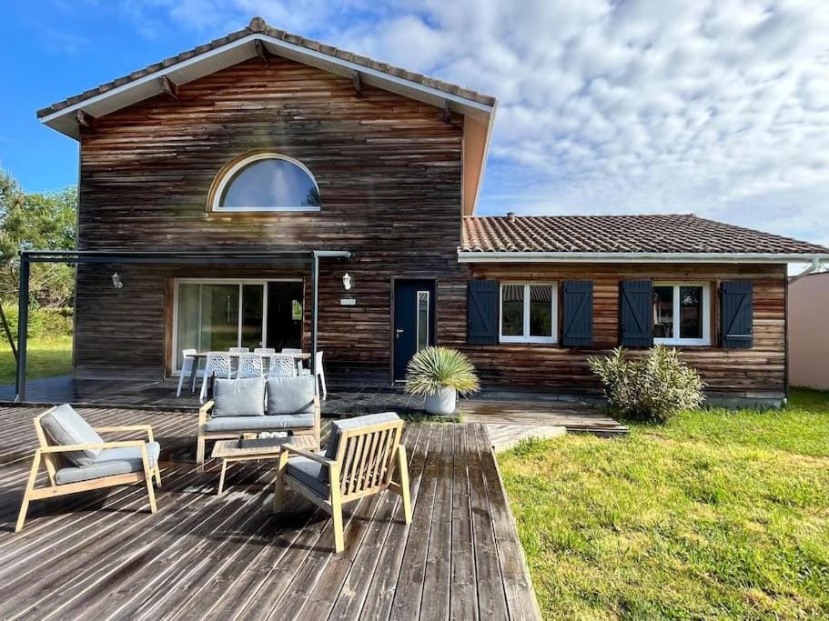 Property building, Patio, Garden view