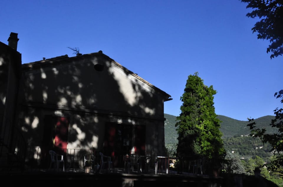 Grande Maison avec Piscine, juillet et août, Jardin Privatives à NYONS Villa in Provence-Alpes-Côte d'Azur