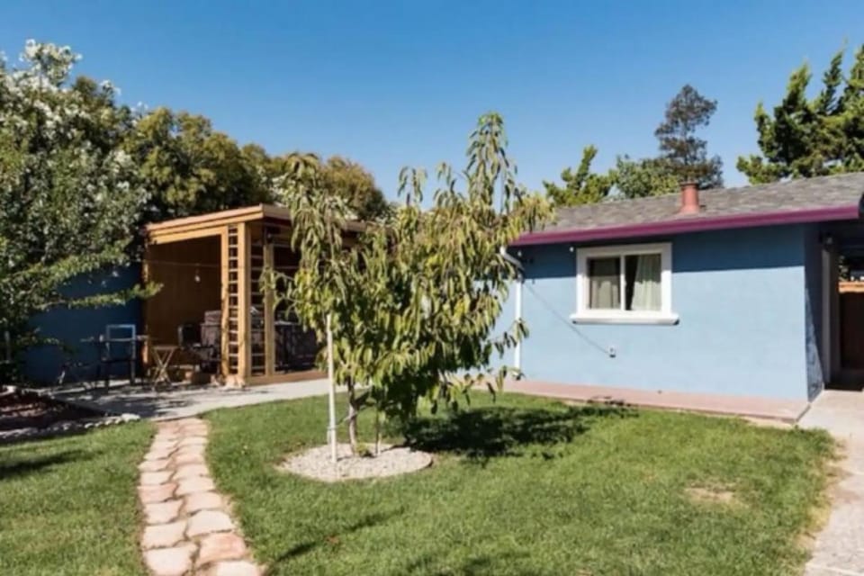 Property building, Garden, Garden view