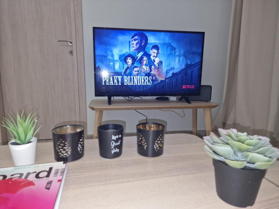 TV and multimedia, Evening entertainment