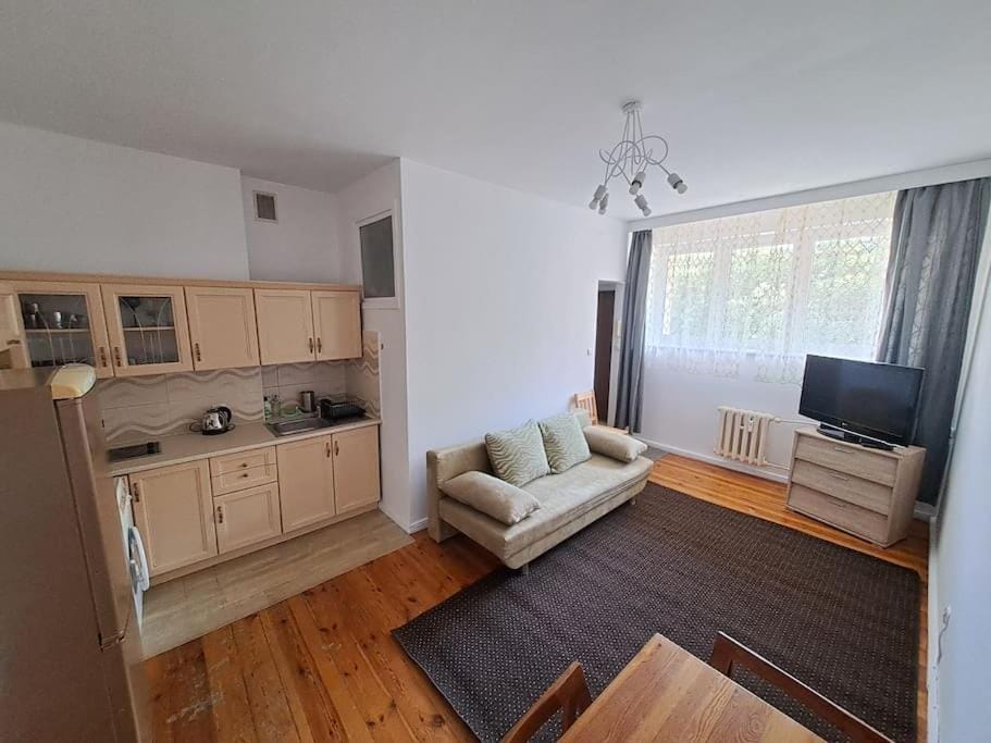 TV and multimedia, Kitchen or kitchenette, Living room, Seating area