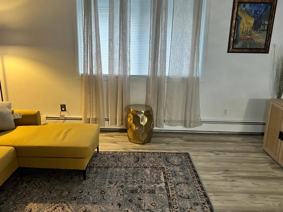 Beautiful downtown Anchorage 4 Apartment in Anchorage
