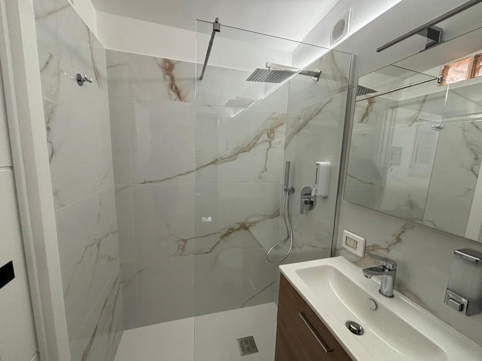 Mecy's Home Bed and Breakfast in Bari