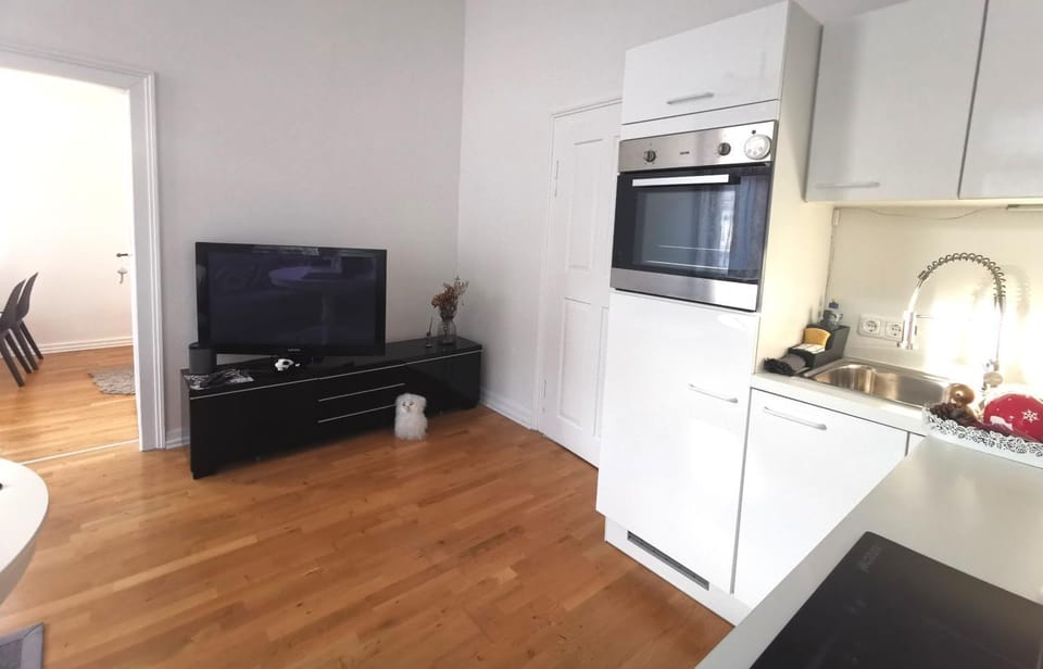 TV and multimedia, Kitchen or kitchenette