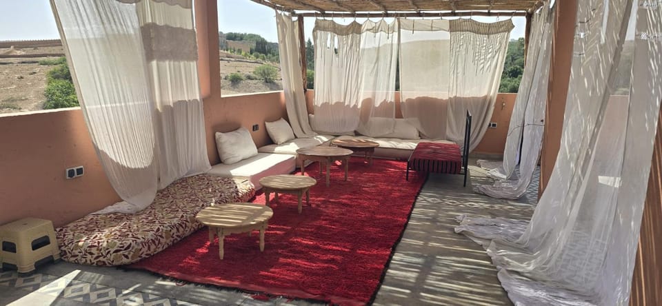 Patio, Balcony/Terrace, Internal: Not applicable to any particular room