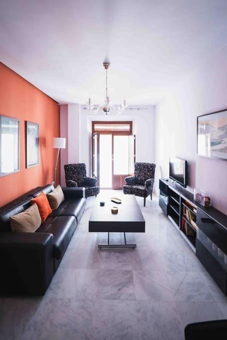 Ático con terraza privada cerca de la catedral Apartment in Seville
