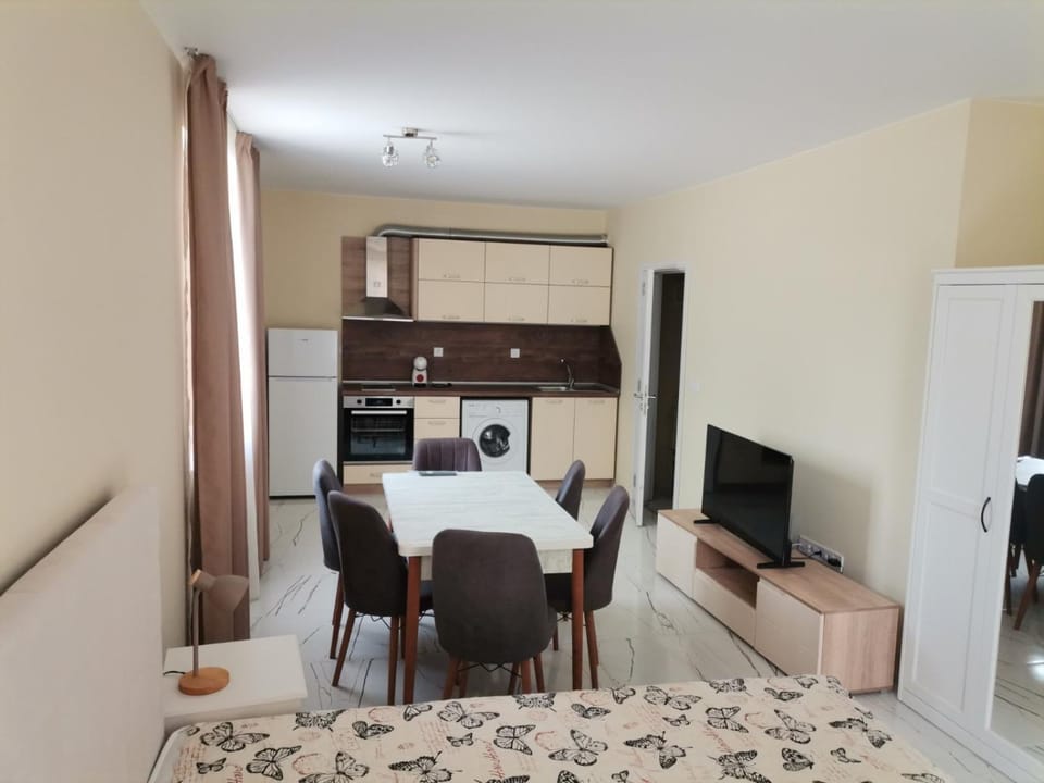 TV and multimedia, Kitchen or kitchenette, Living room, Seating area, Dining area, pet friendly